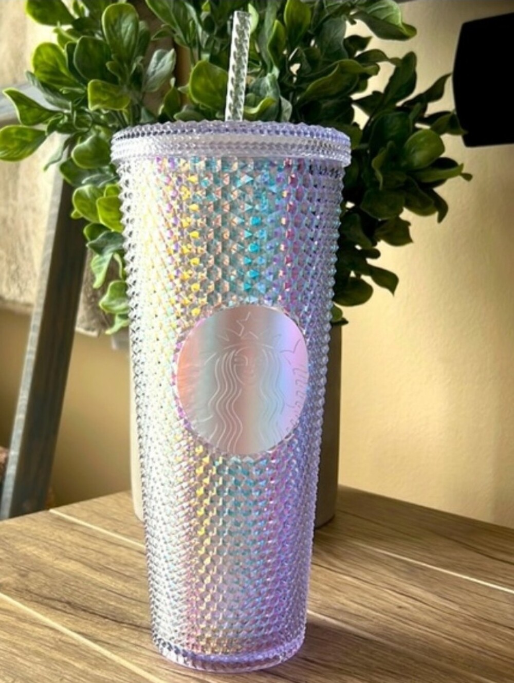 NWT Starbucks 2022 Holiday White Iridescent Jeweled Bling Venti Tumbler 24oz